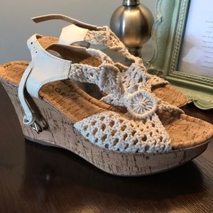 Cream crochet wedges